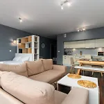 Apartment Wyspa Slodowa Serenity By Bookinghost